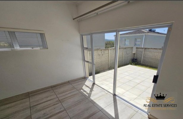 2 Bedroom Property for Sale in Nahoon Valley Park Eastern Cape